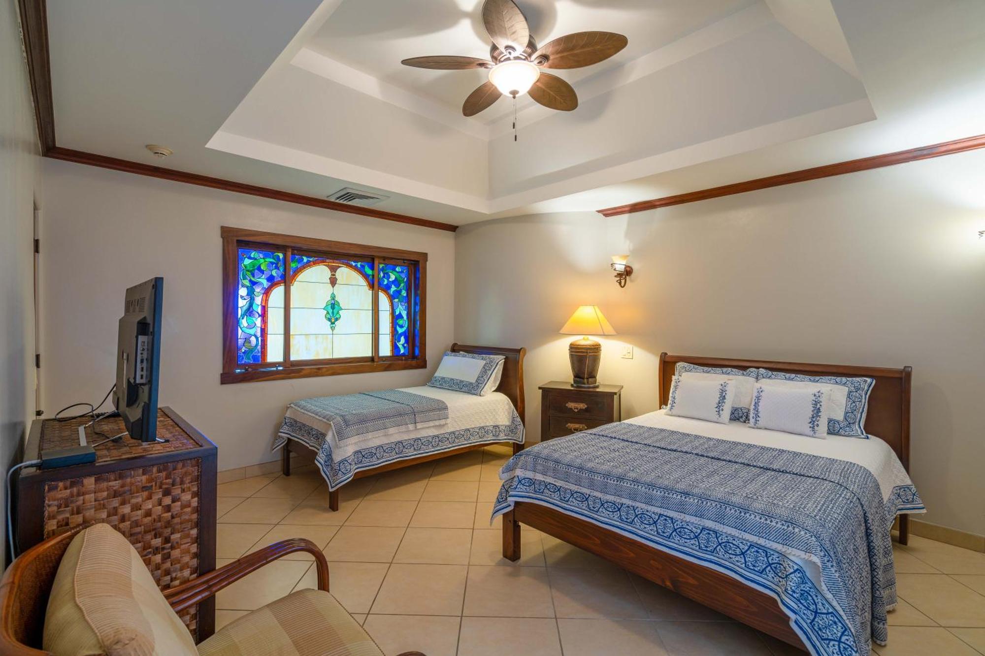Pacifico Colonial Condominiums マヌエル・アントニオ エクステリア 写真