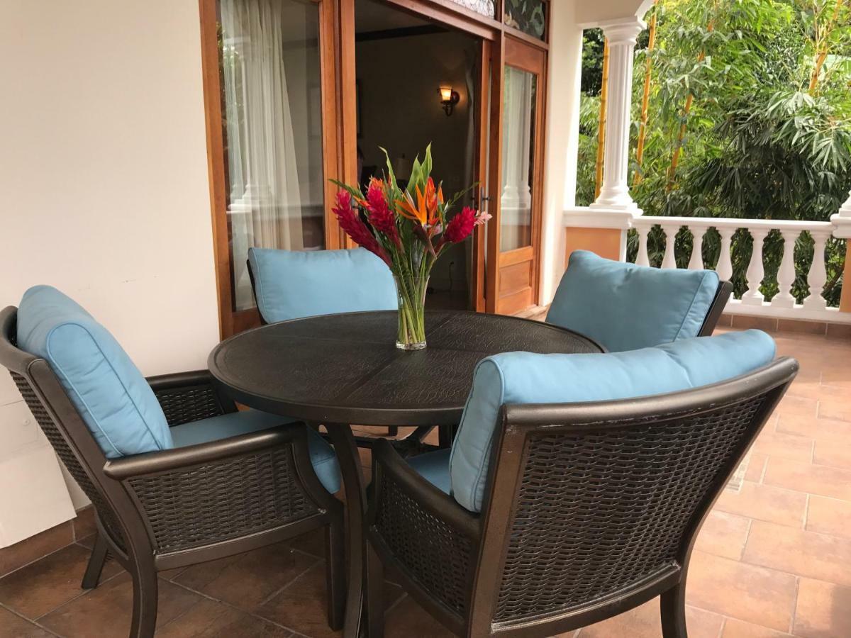 Pacifico Colonial Condominiums マヌエル・アントニオ エクステリア 写真