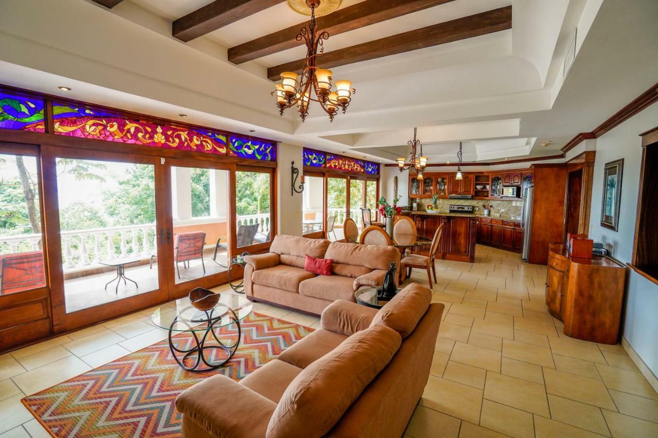Pacifico Colonial Condominiums マヌエル・アントニオ エクステリア 写真