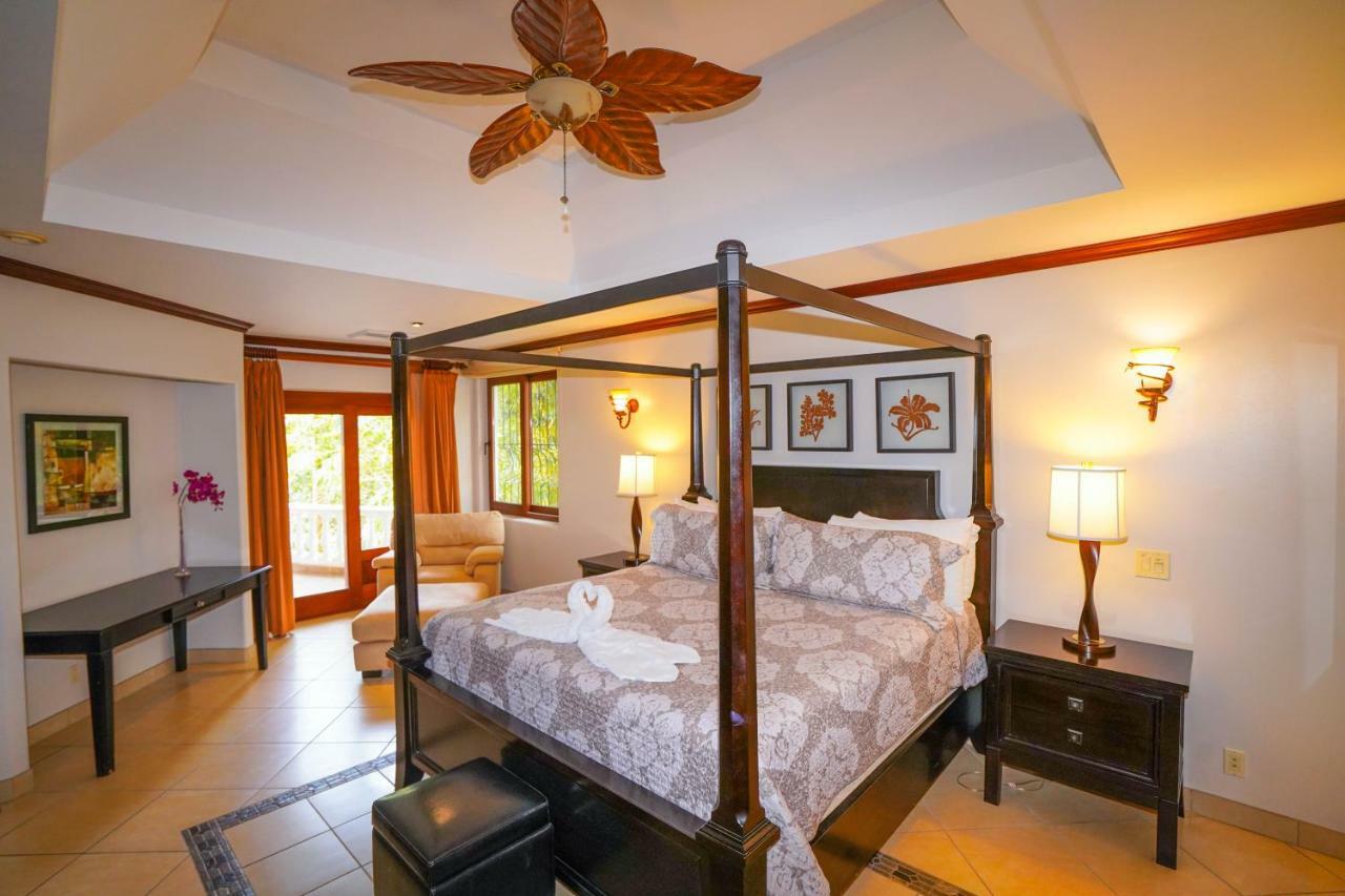 Pacifico Colonial Condominiums マヌエル・アントニオ エクステリア 写真